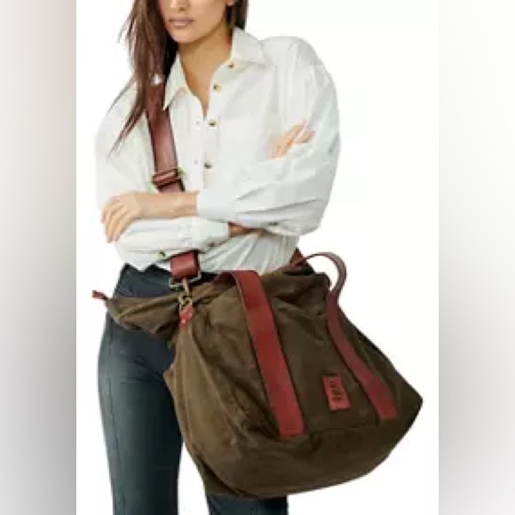 New We The Free Long Weekend Bag!!🔥🔥🔥 - Picture 5 of 16